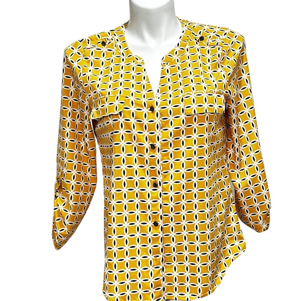 Adrienne Vittadini Button Down Yellow Shirt Size M